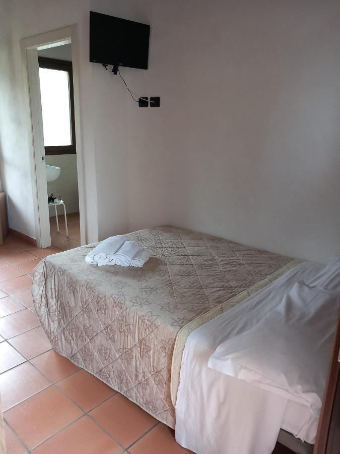 Agriturismo L'Ulivo Padula Bagian luar foto