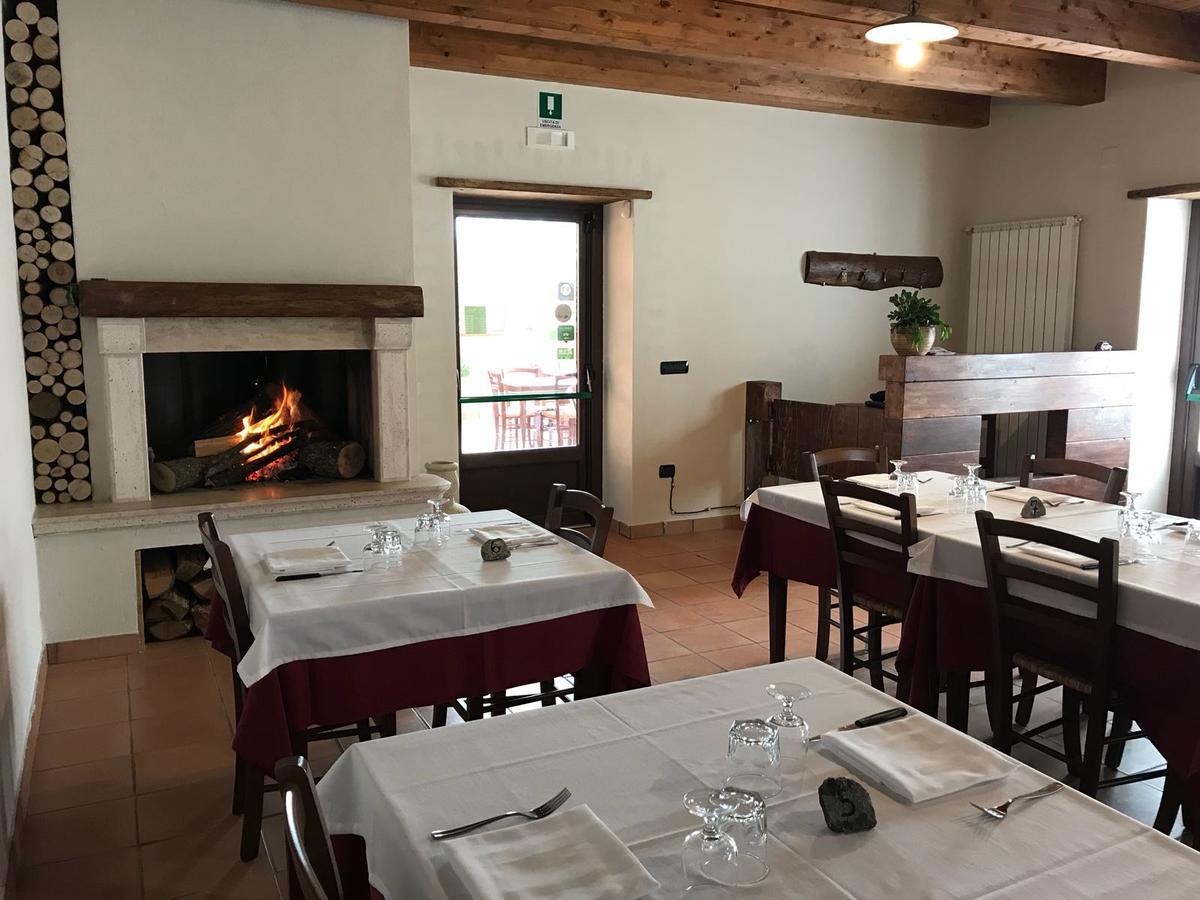 Agriturismo L'Ulivo Padula Bagian luar foto