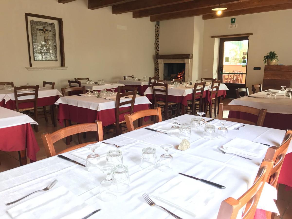 Agriturismo L'Ulivo Padula Bagian luar foto